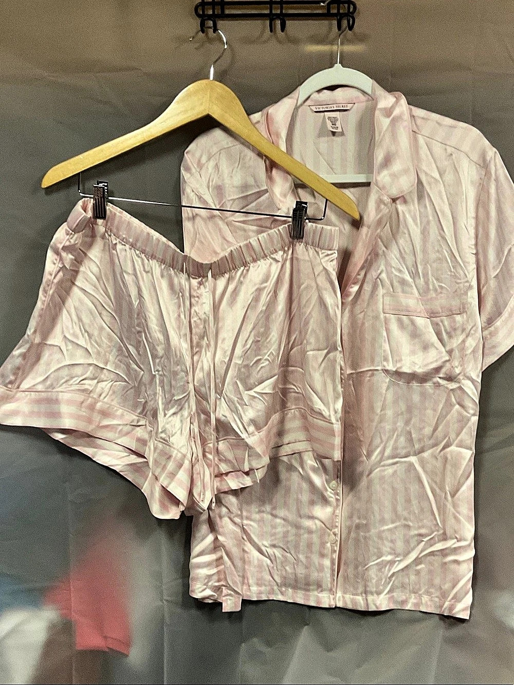 Victoria's Secret Signature Satin Short Pajama Set Pink & White XL